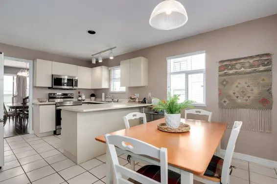 31 888 West 16th Street, North Vancouver For Sale - image 5