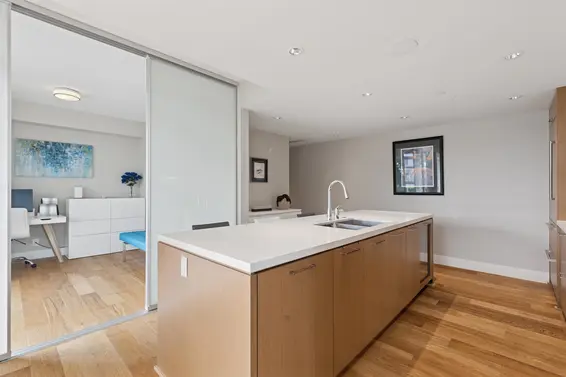 201 908 Keith Road, West Vancouver For Sale - image 12