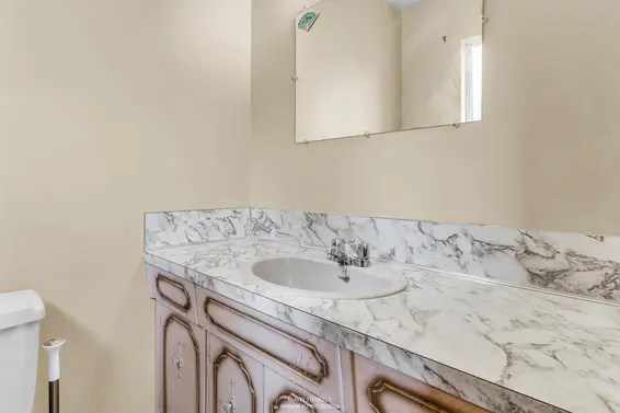 2553 Bendale Road, North Vancouver For Sale - image 12