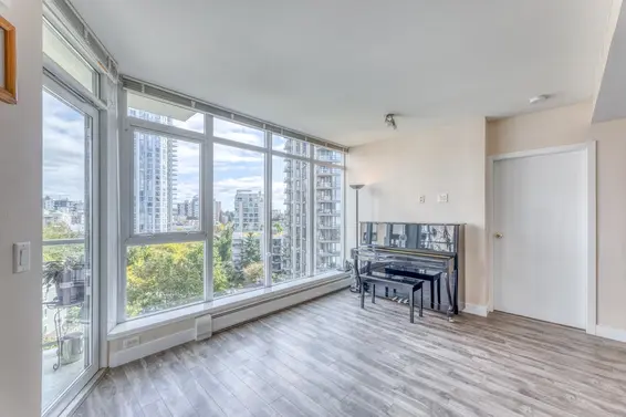 901 175 West 2nd Street, North Vancouver For Sale - image 3