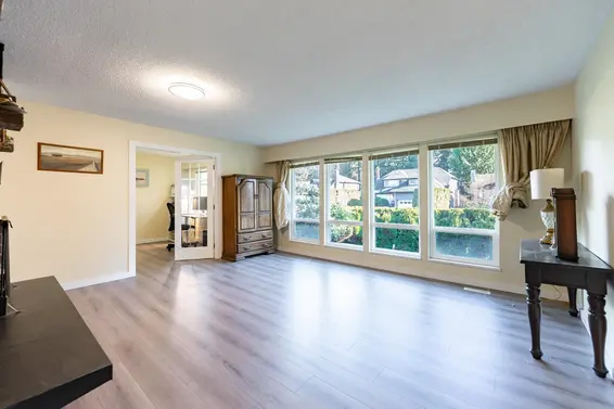 2075 Rufus Drive, North Vancouver For Sale - image 11