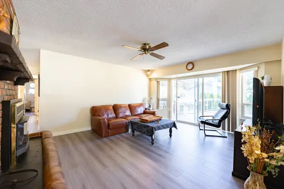 2075 Rufus Drive, North Vancouver For Sale - image 19