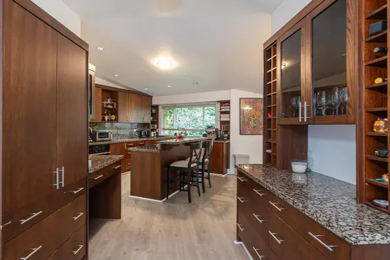 1129 Henlow Road, West Vancouver For Sale - image 10