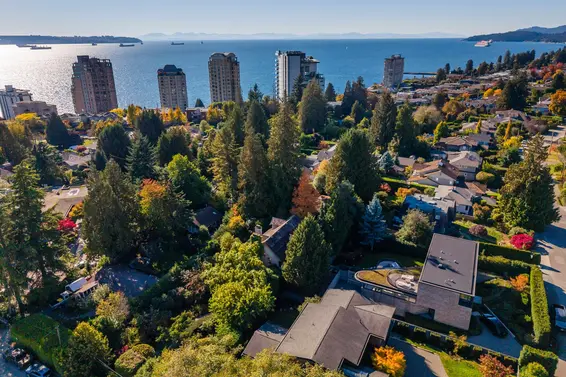 947 22nd Street, West Vancouver For Sale - image 40