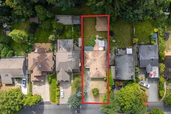 2239 Windridge Drive, North Vancouver For Sale - image 2