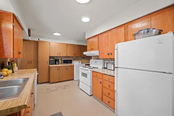 2239 Windridge Drive, North Vancouver For Sale - image 7