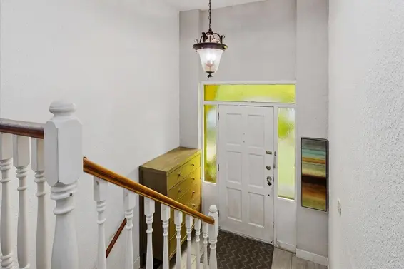 1444 Riverside Drive, North Vancouver For Sale - image 12