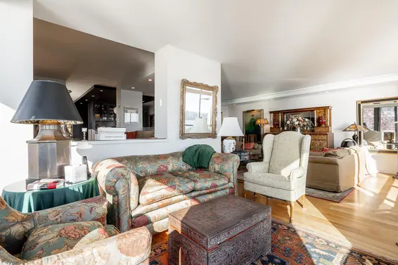 301 1930 Bellevue Avenue, West Vancouver For Sale - image 28