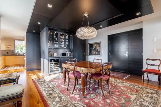 301 1930 Bellevue Avenue, West Vancouver For Sale - image 3