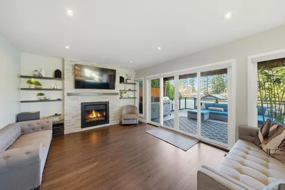 2023 Hill Drive, North Vancouver For Sale - image 12