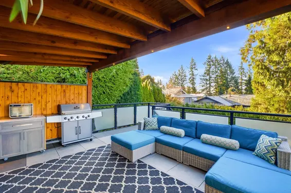 2023 Hill Drive, North Vancouver For Sale - image 14