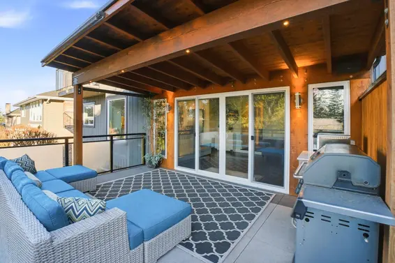 2023 Hill Drive, North Vancouver For Sale - image 15