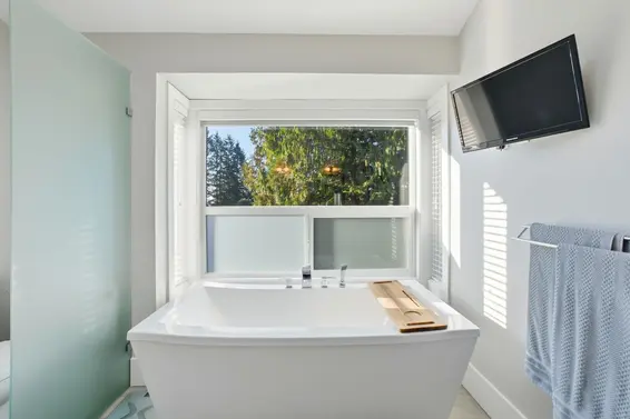 2023 Hill Drive, North Vancouver For Sale - image 22