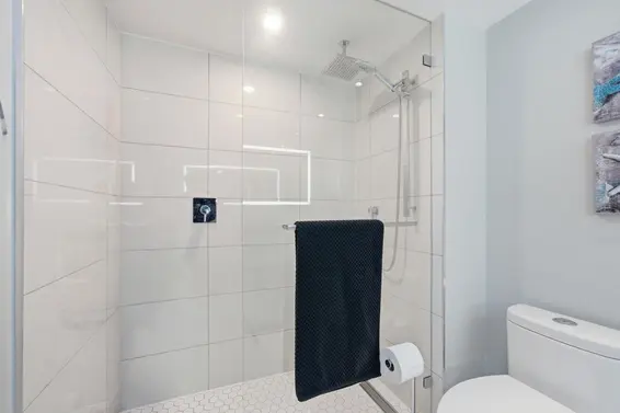 2023 Hill Drive, North Vancouver For Sale - image 25