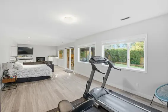 2023 Hill Drive, North Vancouver For Sale - image 31