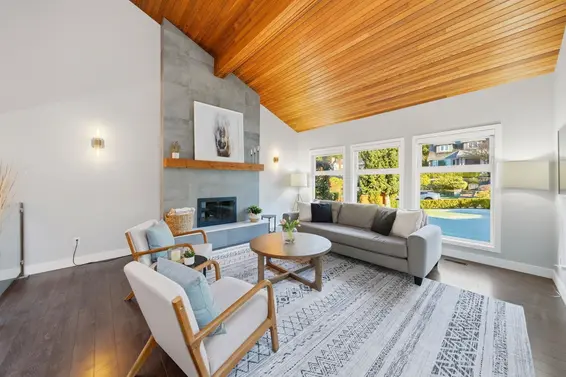 2023 Hill Drive, North Vancouver For Sale - image 5