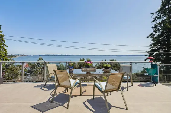 3599 Marine Drive, West Vancouver For Sale - image 14