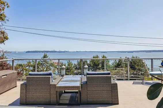 3599 Marine Drive, West Vancouver For Sale - image 15