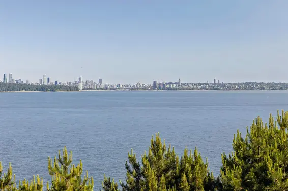 3599 Marine Drive, West Vancouver For Sale - image 33
