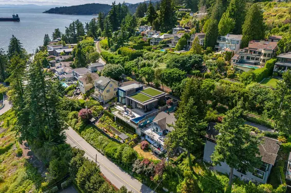 3599 Marine Drive, West Vancouver For Sale - image 38