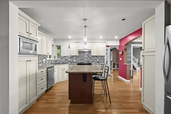 661 Andover Crescent, West Vancouver For Sale - image 11
