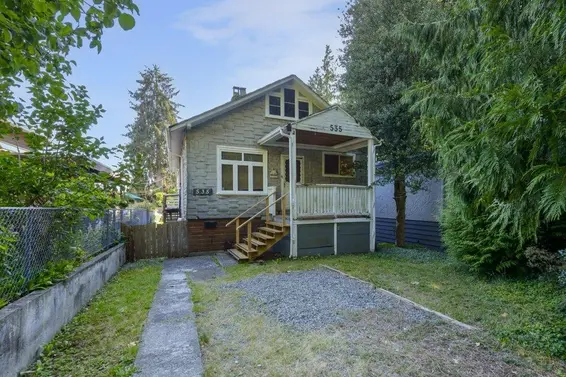 535 West 15th Street, North Vancouver