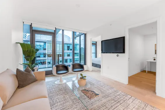 514 135 East 13th Street, North Vancouver For Sale - image 3
