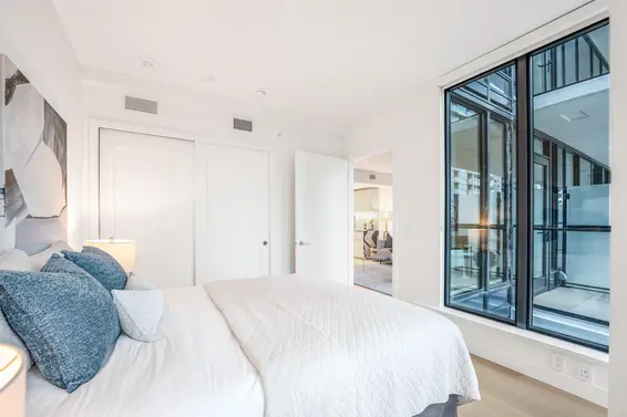 514 135 East 13th Street, North Vancouver For Sale - image 8