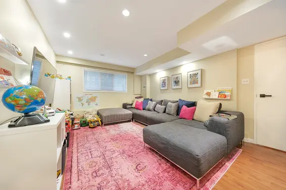 83 Glenmore Drive, West Vancouver For Sale - image 20