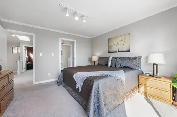 342 East 26th Street, North Vancouver For Sale - image 22