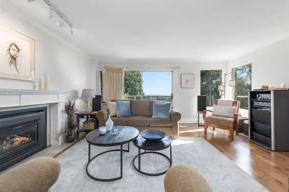 342 East 26th Street, North Vancouver For Sale - image 4