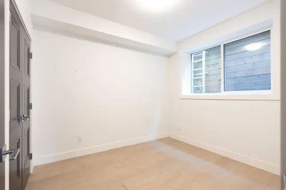 900 Hendry Avenue, North Vancouver For Sale - image 35