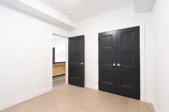 900 Hendry Avenue, North Vancouver For Sale - image 36