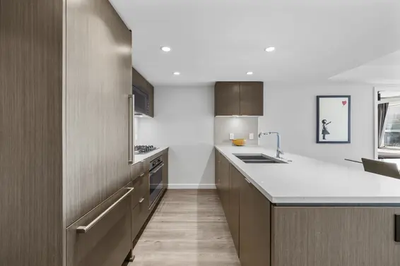 703 125 East 14th Street, North Vancouver For Sale - image 4