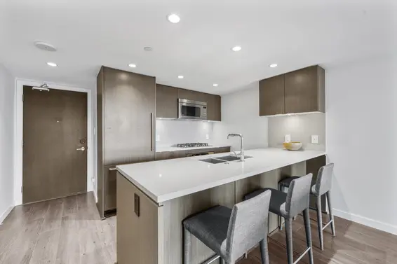 703 125 East 14th Street, North Vancouver For Sale - image 6