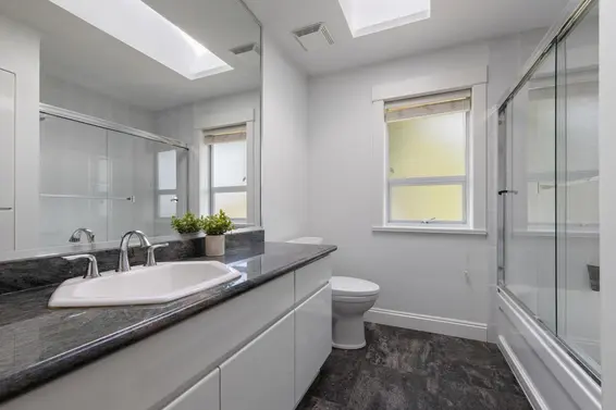 2257 Fulton Avenue, West Vancouver For Sale - image 23