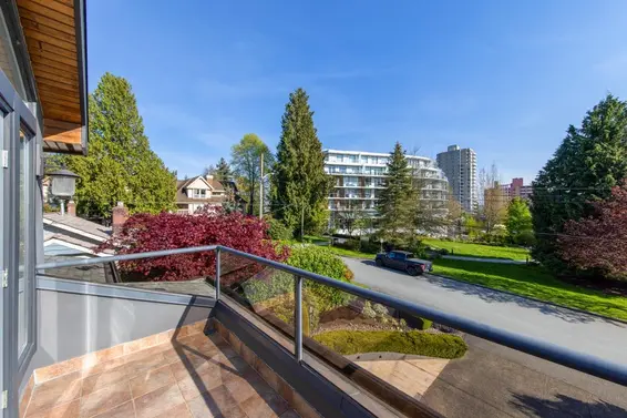 2257 Fulton Avenue, West Vancouver For Sale - image 28