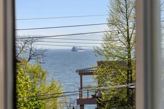 2257 Fulton Avenue, West Vancouver For Sale - image 32