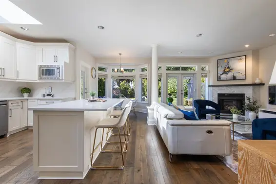 2257 Fulton Avenue, West Vancouver For Sale - image 9
