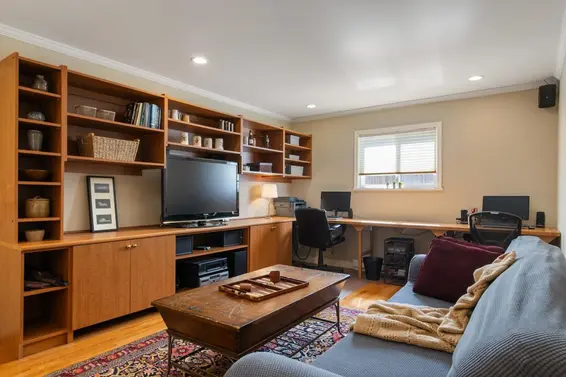 4003 Ruby Avenue, North Vancouver For Sale - image 12