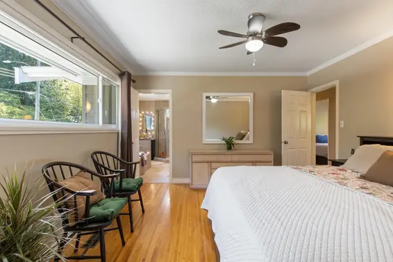 4003 Ruby Avenue, North Vancouver For Sale - image 15
