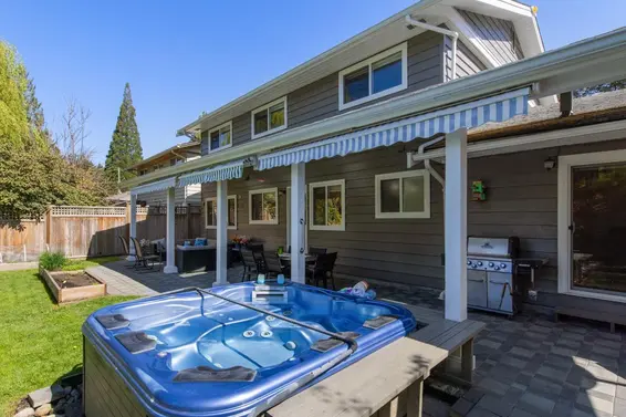 4003 Ruby Avenue, North Vancouver For Sale - image 25