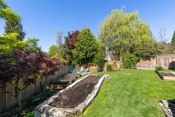 4003 Ruby Avenue, North Vancouver For Sale - image 26