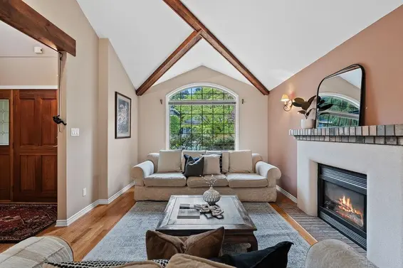 1659 Orkney Place, North Vancouver For Sale - image 2