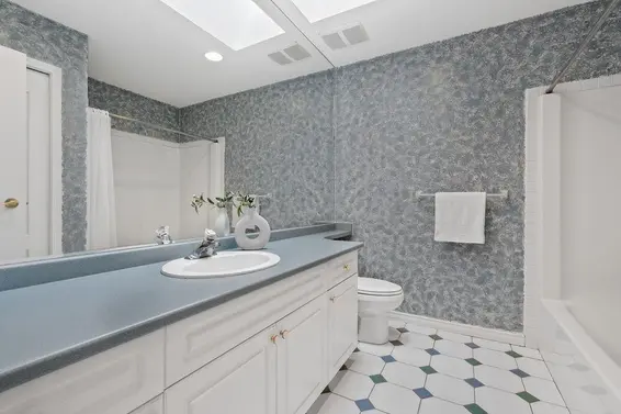 1659 Orkney Place, North Vancouver For Sale - image 30