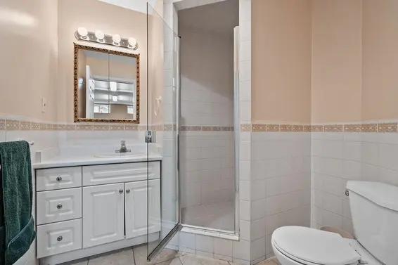 1659 Orkney Place, North Vancouver For Sale - image 34