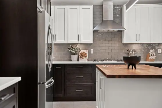 1659 Orkney Place, North Vancouver For Sale - image 8