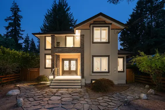 839 West 20th Street, North Vancouver For Sale - image 1