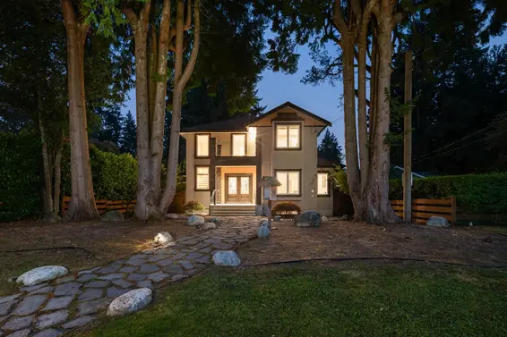 839 West 20th Street, North Vancouver For Sale - image 2