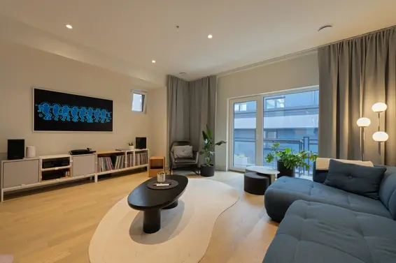 24 632 East 3rd Street, North Vancouver